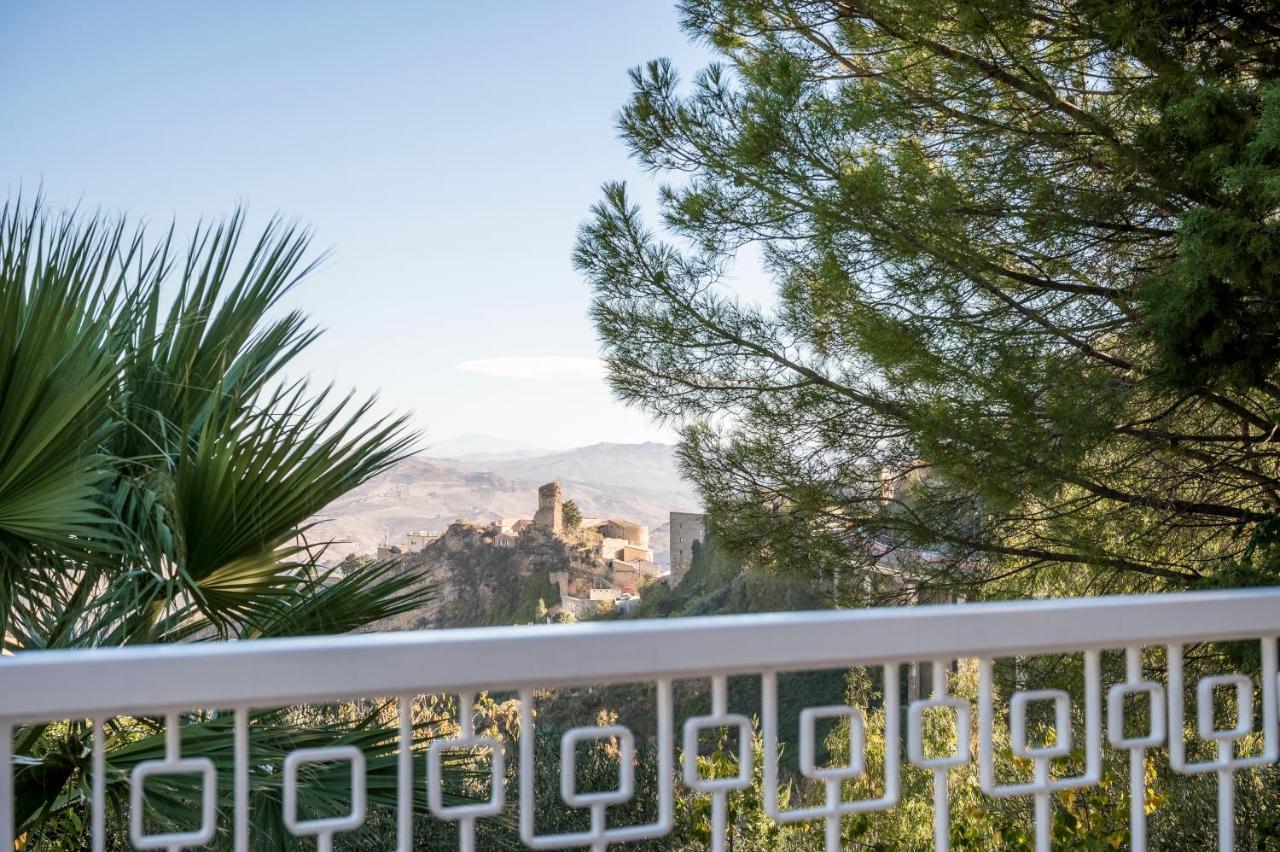 Valateddi Villa Cammarata Екстериор снимка