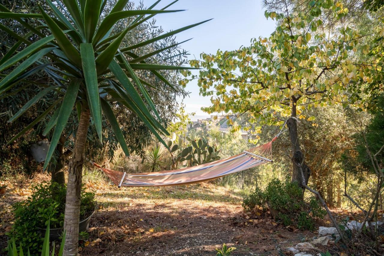 Valateddi Villa Cammarata Екстериор снимка